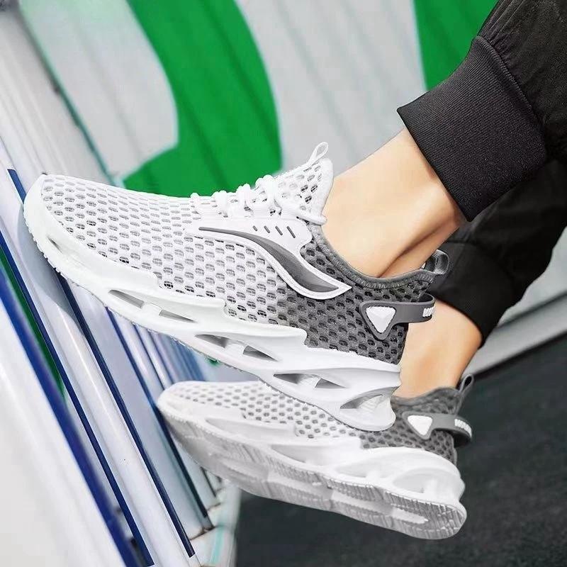 Men’s Mesh Lace-up Low-Top Running Sneakers